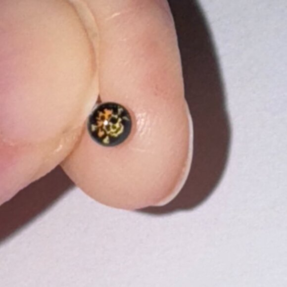 3mm Round Bandana Skull and Crossbones Design 20 gauge nose rings - Picture 3 of 12